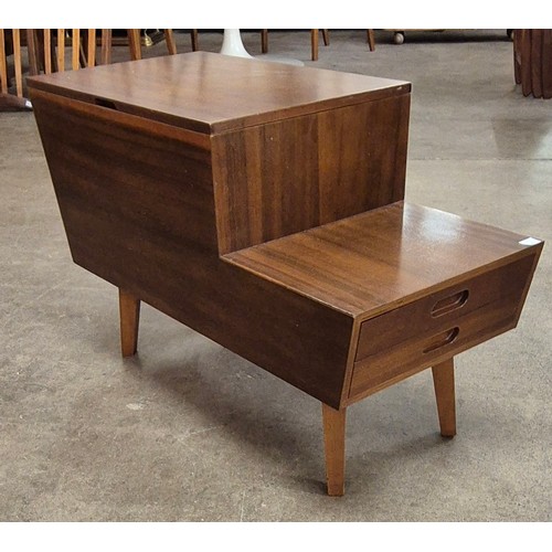 37 - A Vanson walnut lady's sewing table