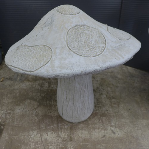 2307 - A pair of stone effect toadstool mushroom garden ornaments