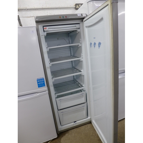 2256 - A Frigidaire 6 section free standing freezer