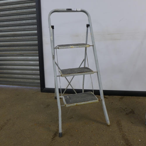 2292 - 4 step ladders - a 2 set safety ladder, a 2 rung step ladder, a 3 set safety ladder and a 3 rung ste... 