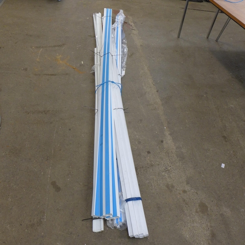 2295 - A quantity of assorted white plastic conduit (approximately 10ft in length)