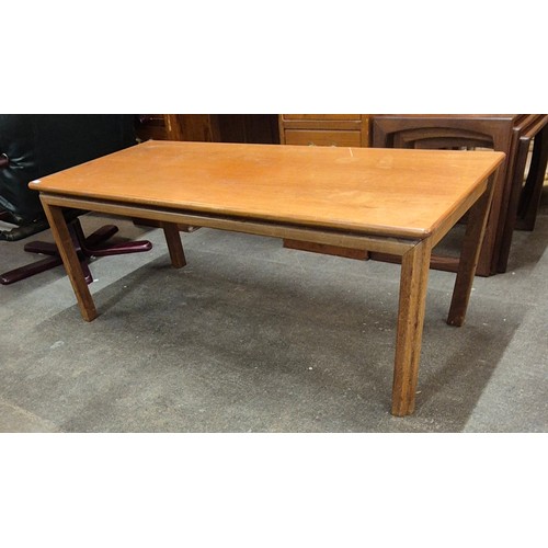 75 - A teak coffee table