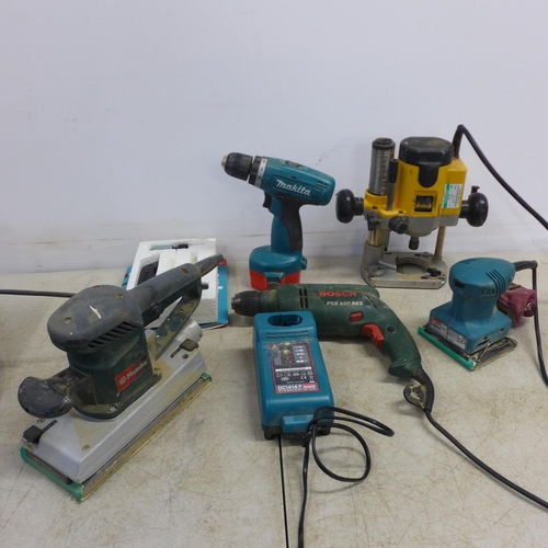 2001 - A quantity of power tools including a DeWalt DW620 230V plunge router, Makita 6280D 14.4V cordless d... 