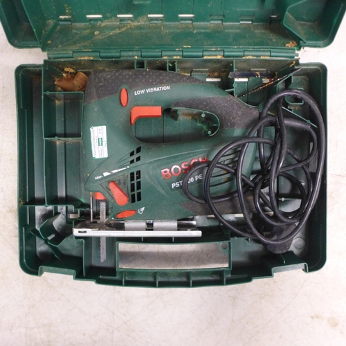 2005 - A Bosch PST700PE electronic jigsaw with pendulum action - in tool case, a Makita 8280D cordless 14.4... 