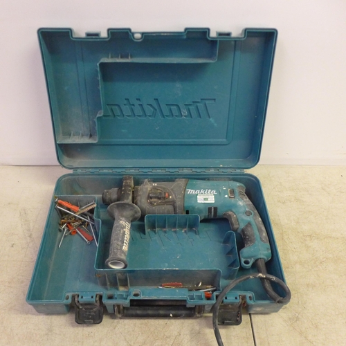 2026 - A Makita HR223D 22mm 240v rotary hammer drill with tool case