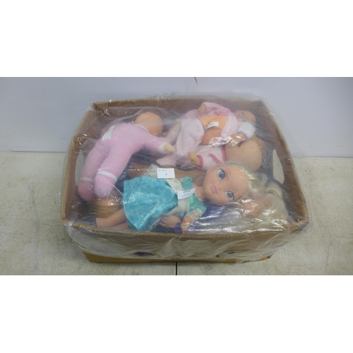 2059 - A box of assorted children's dolls