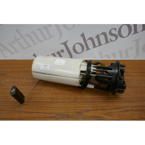 2137 - A TD5 Land Rover fuel pump