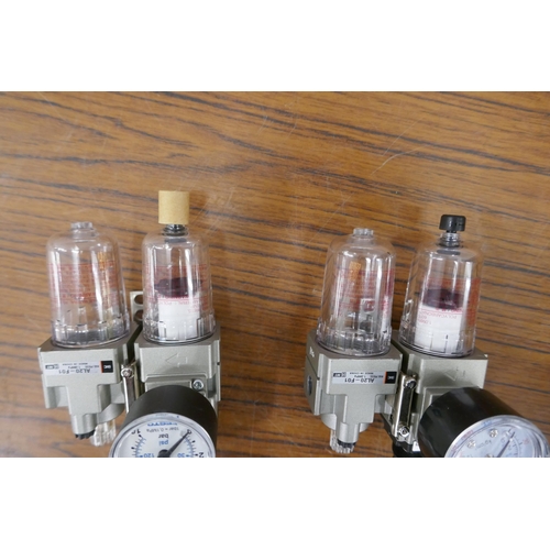 2144 - 2 FMC Airline pressure regulator and lubricators