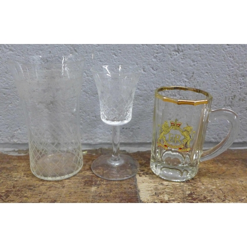 1011 - A collection of glassware and a collection of servers **PLEASE NOTE THIS LOT IS NOT ELIGIBLE FOR IN-... 