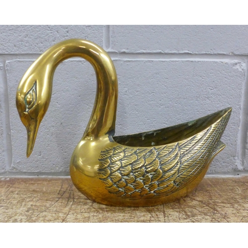 1012 - A brass swan planter and an egg container **PLEASE NOTE THIS LOT IS NOT ELIGIBLE FOR IN-HOUSE POSTIN... 