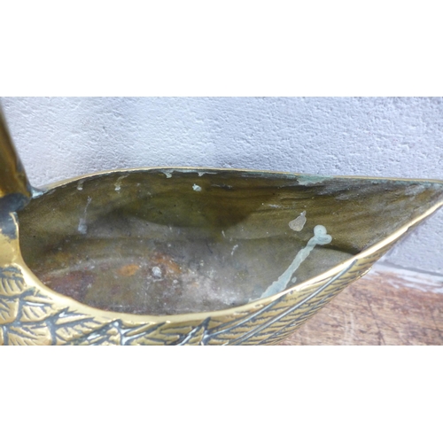 1012 - A brass swan planter and an egg container **PLEASE NOTE THIS LOT IS NOT ELIGIBLE FOR IN-HOUSE POSTIN... 