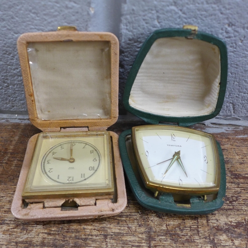 1026 - A Rhapsody Radio, two travel clocks and a Smiths battery operated clock **PLEASE NOTE THIS LOT IS NO... 