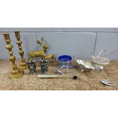 1037 - A collection of plated ware, brassware, etc. **PLEASE NOTE THIS LOT IS NOT ELIGIBLE FOR IN-HOUSE POS... 