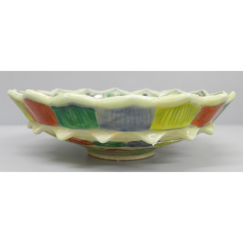 651 - A Chinese Doucai porcelain dish, 21cm