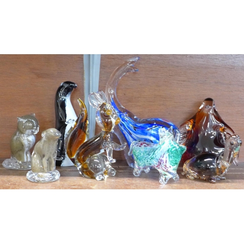 652 - Eight glass models of animals, including squirrel, pig, fish, dog, etc.