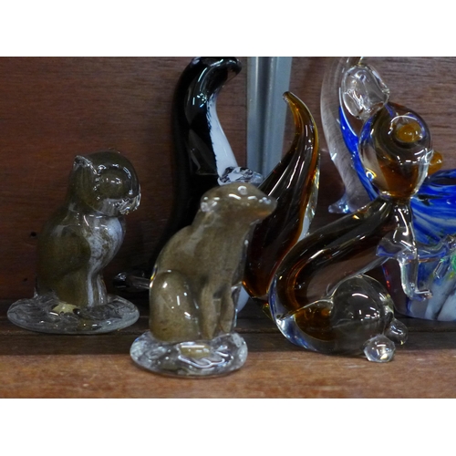 652 - Eight glass models of animals, including squirrel, pig, fish, dog, etc.