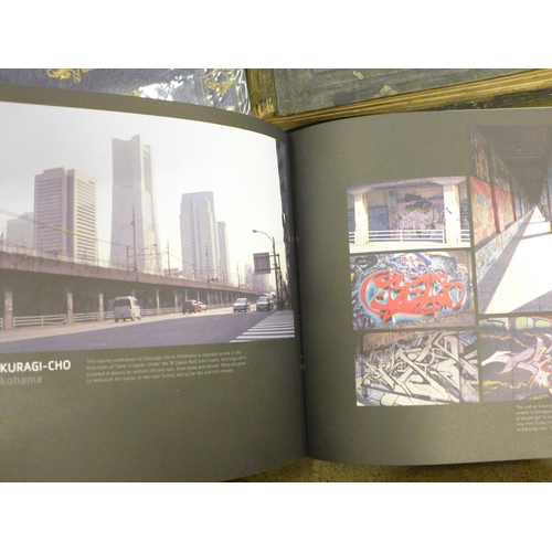 762 - Art books, Salvador Dali, Dali Grafista 2003 exhibition catalogue, Japanese street art book - RackGa... 