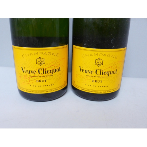 782 - Two bottles of Veuve Clicquot Brut champagne, 750ml **PLEASE NOTE THIS LOT IS NOT ELIGIBLE FOR IN-HO... 