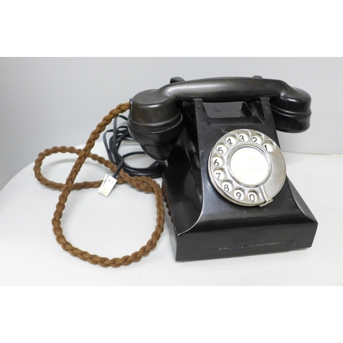 793 - A vintage Bakelite telephone, converted to modern use