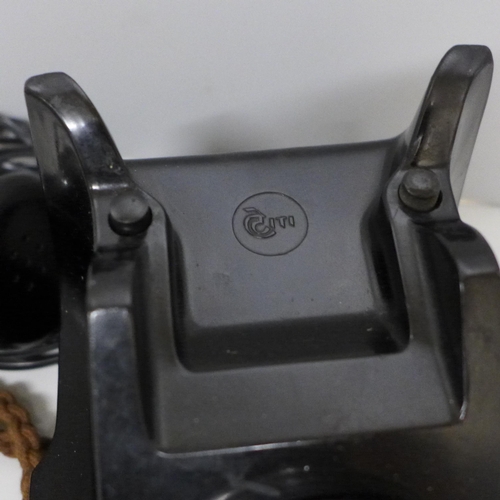 793 - A vintage Bakelite telephone, converted to modern use