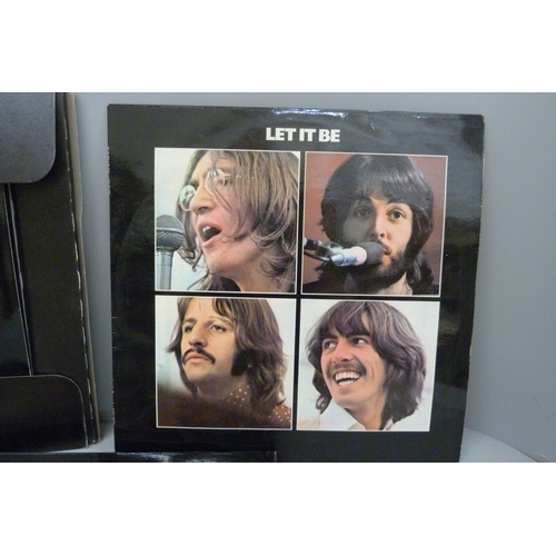 810 - The Beatles Let It Be box set, PXS1, comprising album, red apple logo, soft back book, and Garrod & ... 