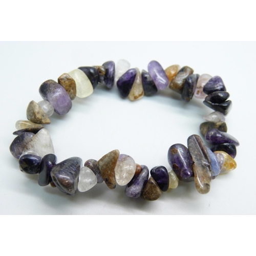 959 - A Blue John bracelet