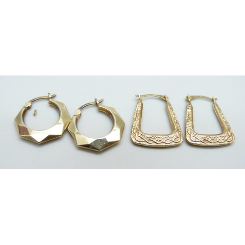 971 - Two pairs of 9ct gold hoop earrings, 2.1g