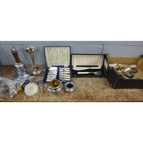 999 - Silver plated items, a set of K. Kimmel, Solingen antler handled knives and forks, a basket of linen... 