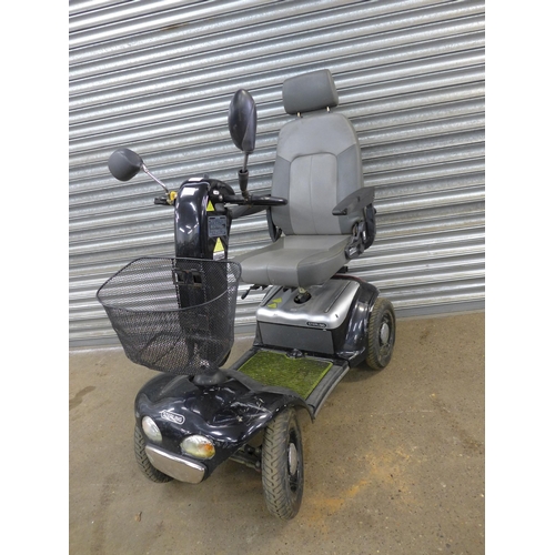 2281 - A Sterling Diamond large 4 wheeled mobility scooter with key