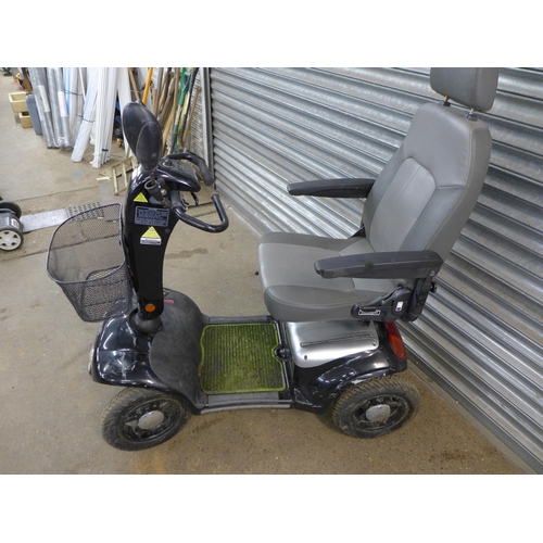 2281 - A Sterling Diamond large 4 wheeled mobility scooter with key