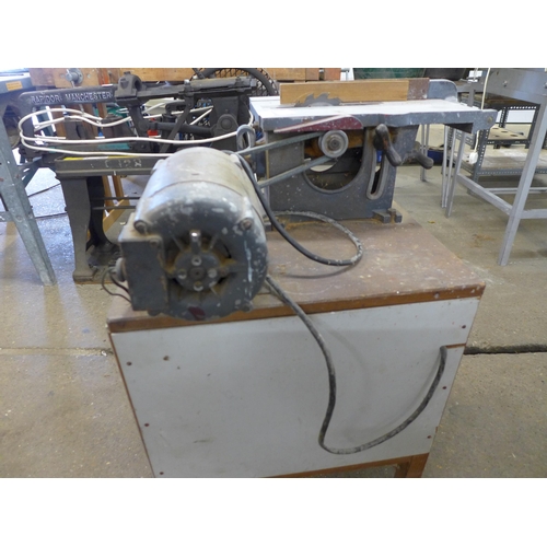 2283 - A vintage mounted table saw with a “The Cub” 230v 0.5 hp motor - failed electrical testing due to da... 