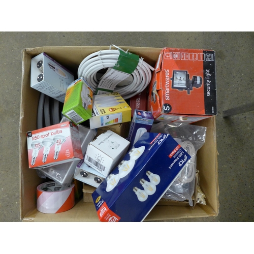 2385 - A box of various light bulbs including Dial LED, Ledare LED, squirrel cage filaments and other elect... 