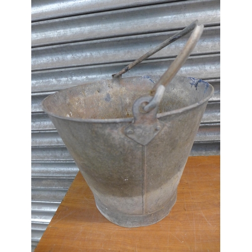 2414 - A planter box, a galvanized metal bucket and a sieve