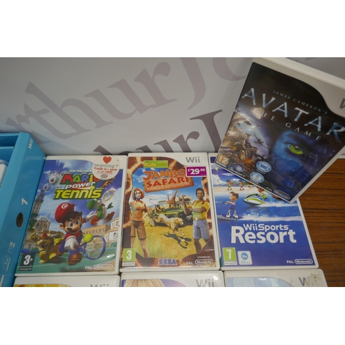 2200 - A Nintendo Wii Sports Resort pack with console and controller and a quantity of Wii games including ... 