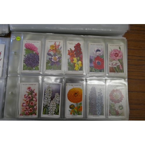 2201 - Large quantity of cigarette card sets