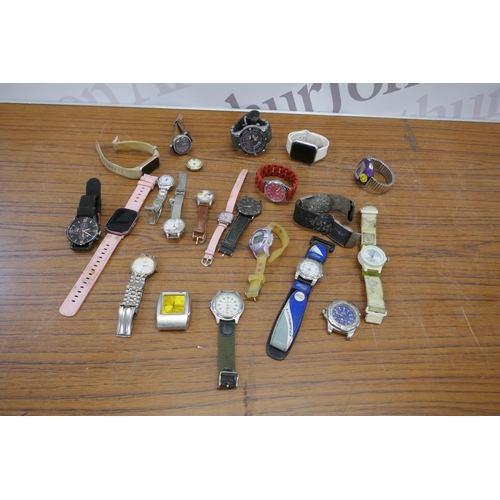 2205 - A bag of various wristwatches