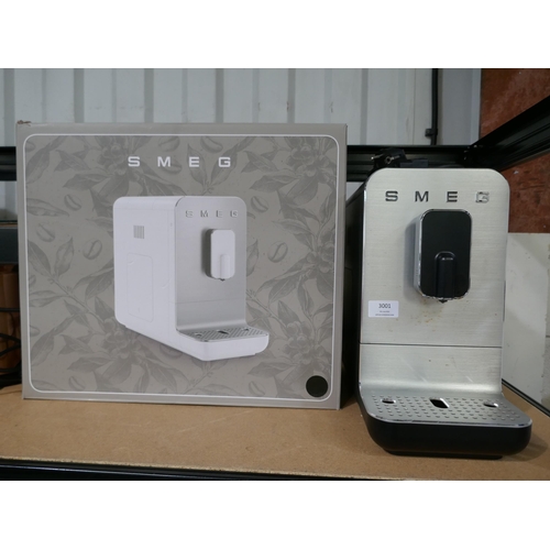 3001 - Smeg Bean To Cup Coffee  Machine   - This lot requires a UK adaptor    (327-40 )  * This lot is subj... 