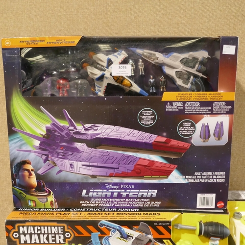 3076 - Disney Pixar Lightyear Flight Set, Mega Mars Play Set        (327-607,608 )  * This lot is subject t... 