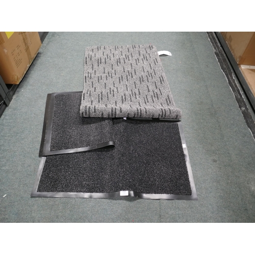 3305 - Washable Indoor Mat, Multy Floor Runner (322-245,248) *This lot is subject to VAT