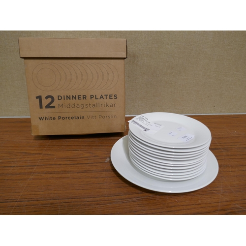 3330 - Small Qty Of White Porcelain Dinnerware (322-47,198) *This lot is subject to VAT