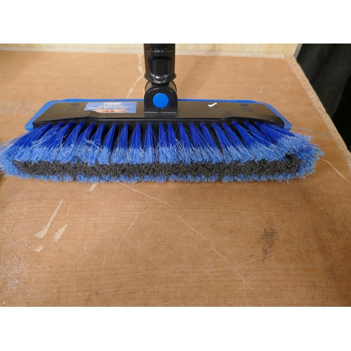 3384 - Bissell Spinwave floor cleaner and a Maxx Force broom. *This lot requires a UK adaptor