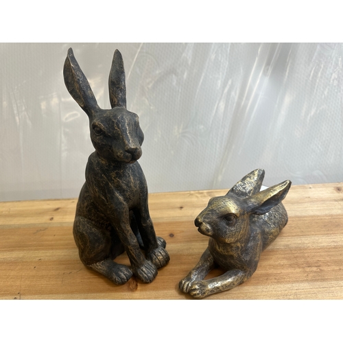 1405A - Two decorative rabbits