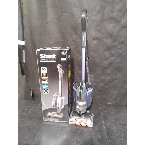 3384A - Shark cordless upright vacuum cleaner with battery - model ICZ160UK.