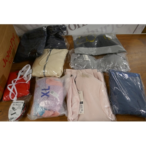 2295 - A box of approx. 70 unused items, mostly unworn clothes