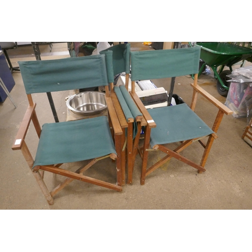 2333 - 3 folding directors chairs