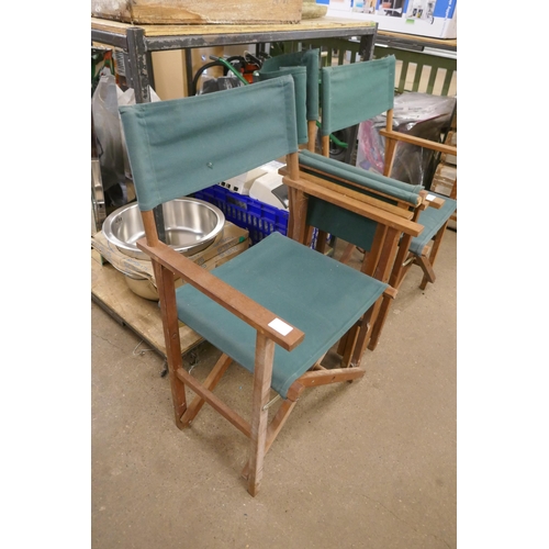 2333 - 3 folding directors chairs