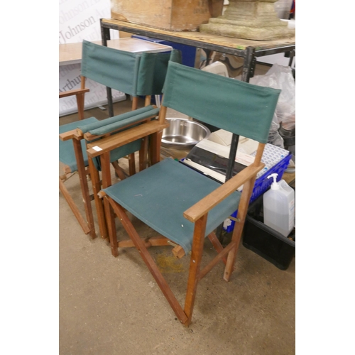 2333 - 3 folding directors chairs