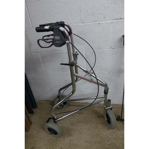 2201 - A three-wheel mobility walking frame