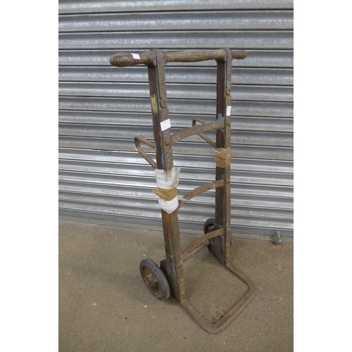 2210 - A Slingsby Trucks heavy duty sack truck