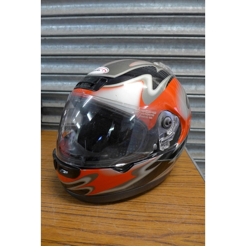 2228 - Four motorcycle helmets and a Hunter size 52 leather motorcycle jacket